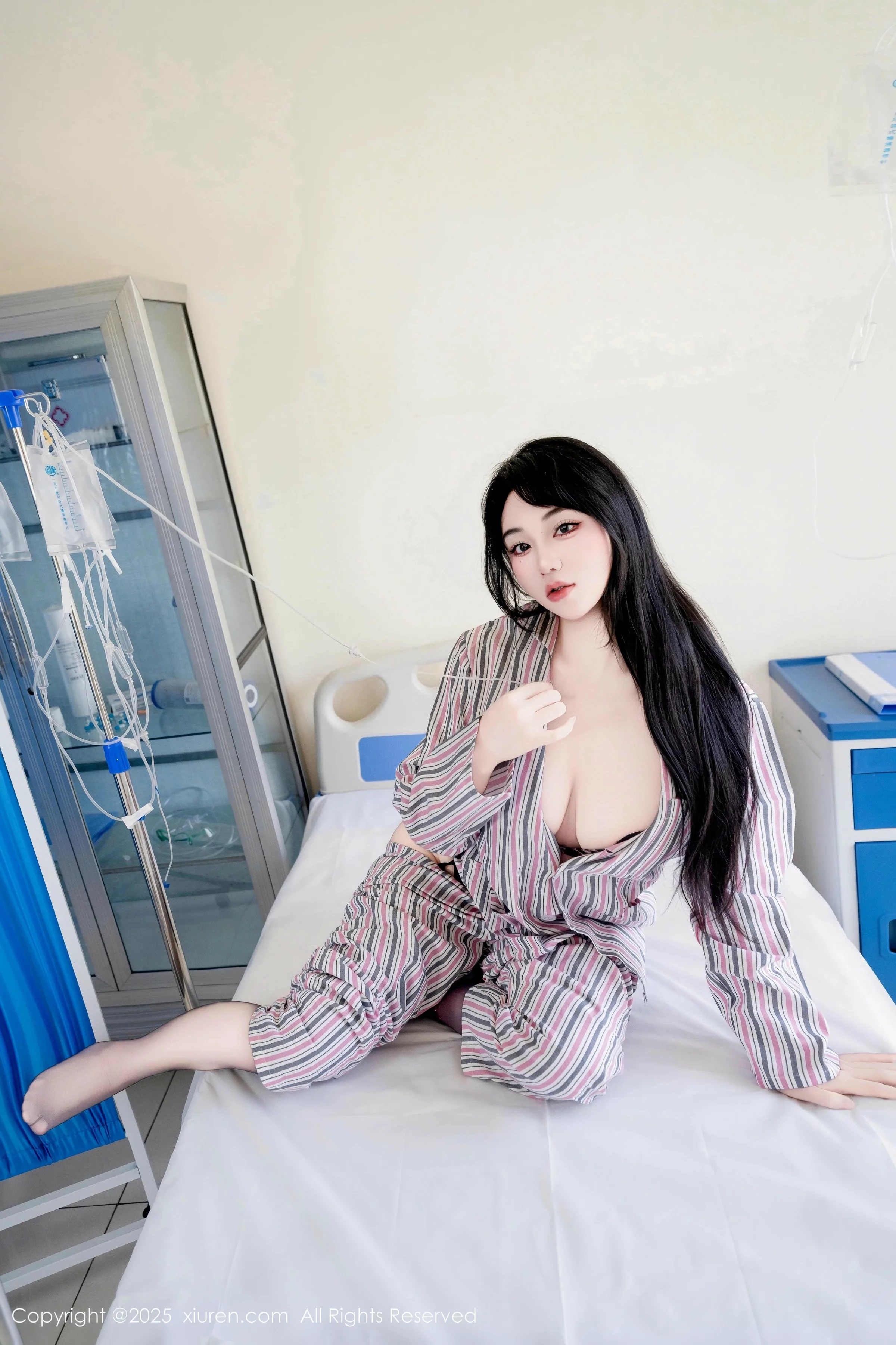 汐汐爱吃草莓写真