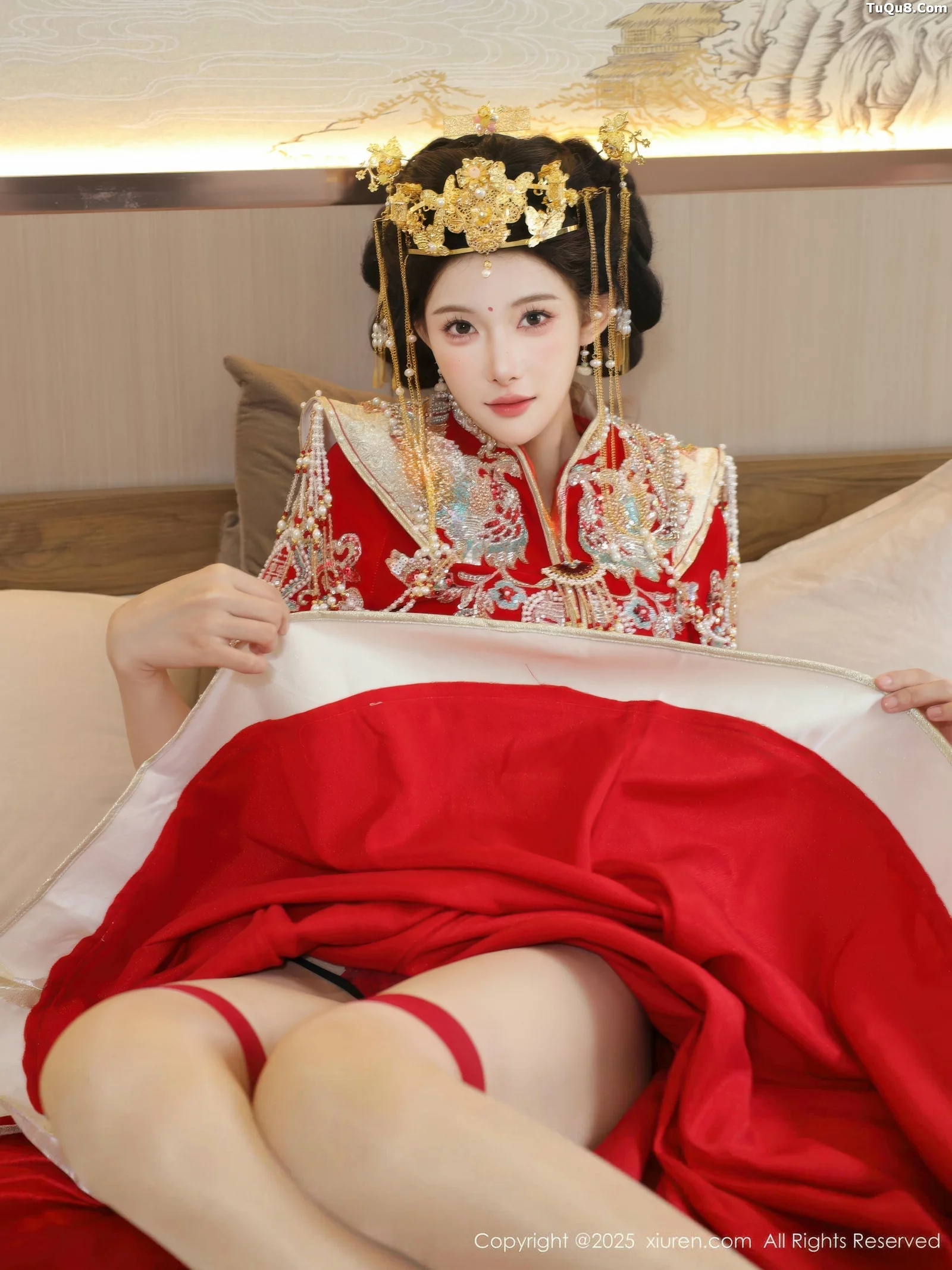 秀人集.com_[XiuRen秀人网]No.10742_模特梨霜儿性感红色新娘服饰配肉色丝袜秀丰腴身材迷人诱惑写真84P