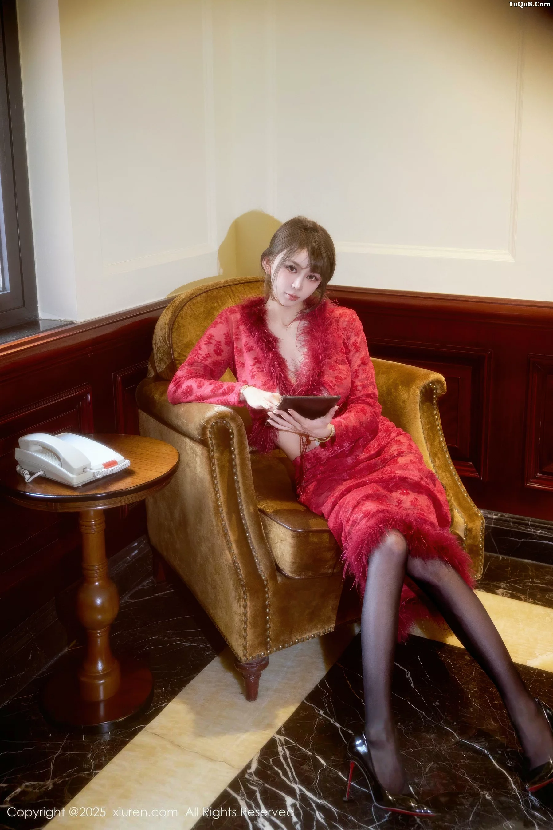 秀人集.com_[XiuRen秀人网]No.10848_模特Zoe柚柚性感红色复古服饰配超薄黑丝秀凹凸身材诱惑写真52P