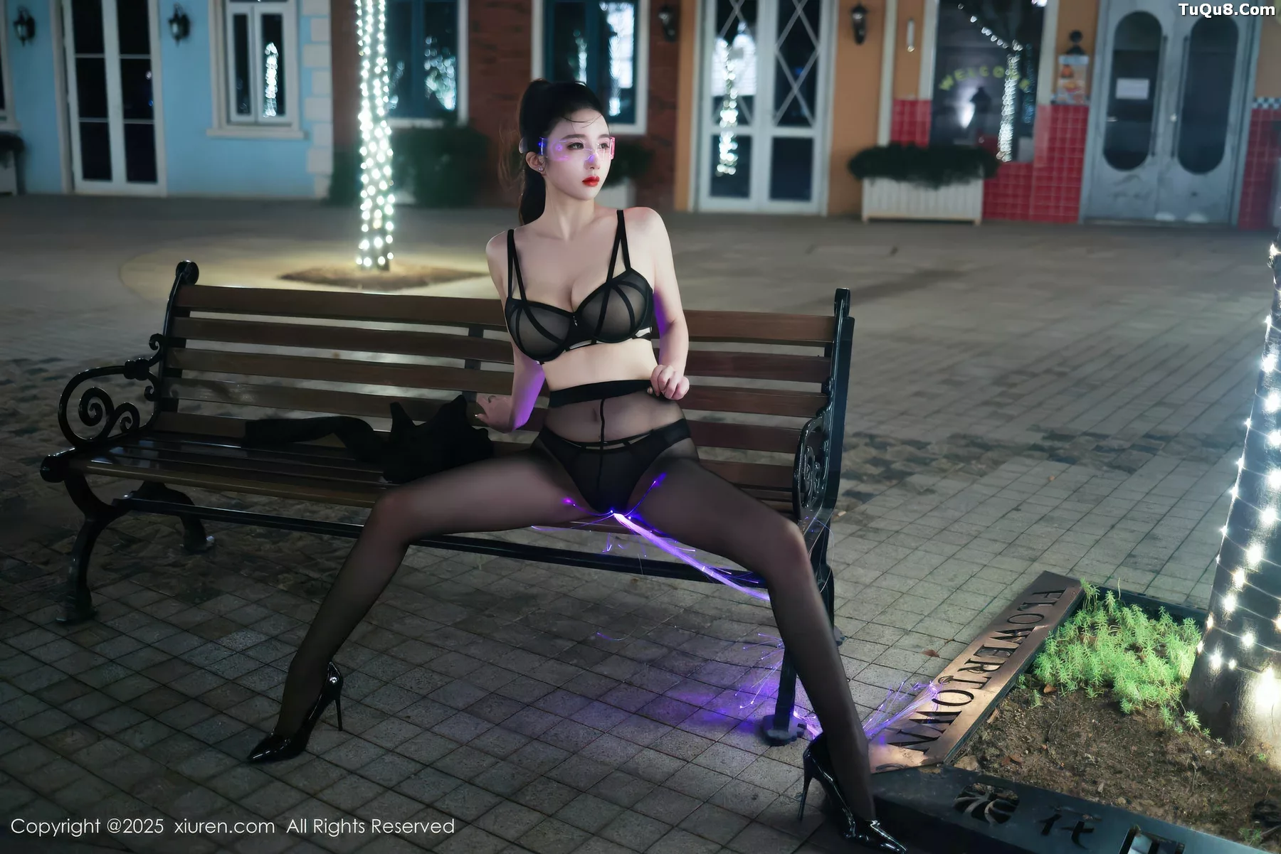 秀人集.com_[XiuRen秀人网]No.10936_模特小肉肉咪性感黑色连衣短裙配超薄黑丝秀凹凸身材诱惑写真77P