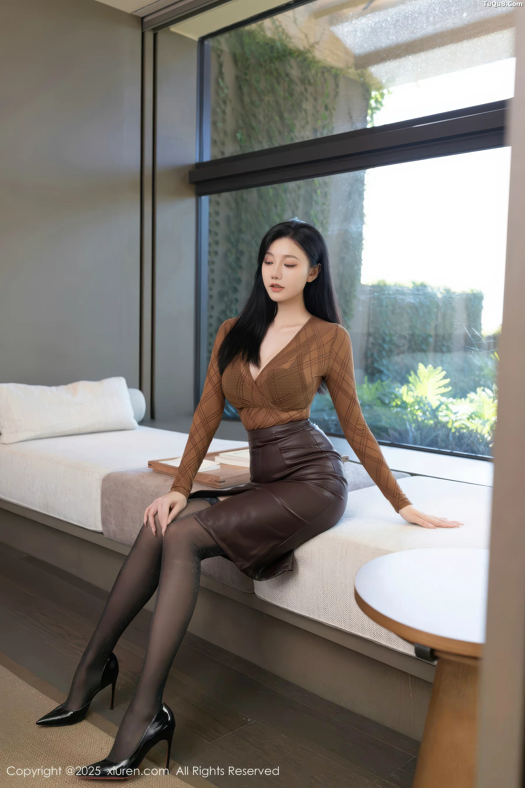 秀人集.com_[XiuRen秀人网]No.10947_模特安然anran性感棕色皮裙露黑色内衣配黑丝袜秀美腿诱惑写真78P