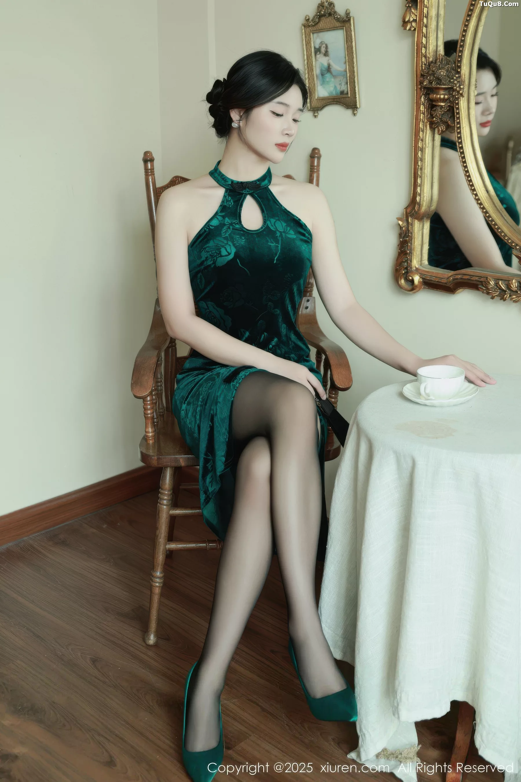 秀人集.com_[XiuRen秀人网]No.10962_模特南乔性感墨绿色蕾丝内衣配超薄黑丝秀惹火身材撩人诱惑写真72P