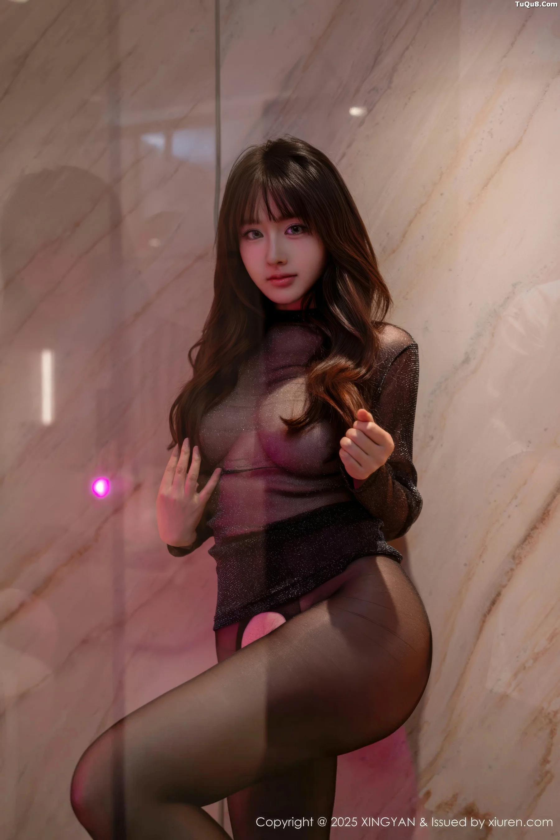 秀人集.com_[XINGYAN星颜社]VOL.424_模特沈南汐RuRu粉色连衣短裙+黑色薄纱服饰秀美腿诱惑写真71P