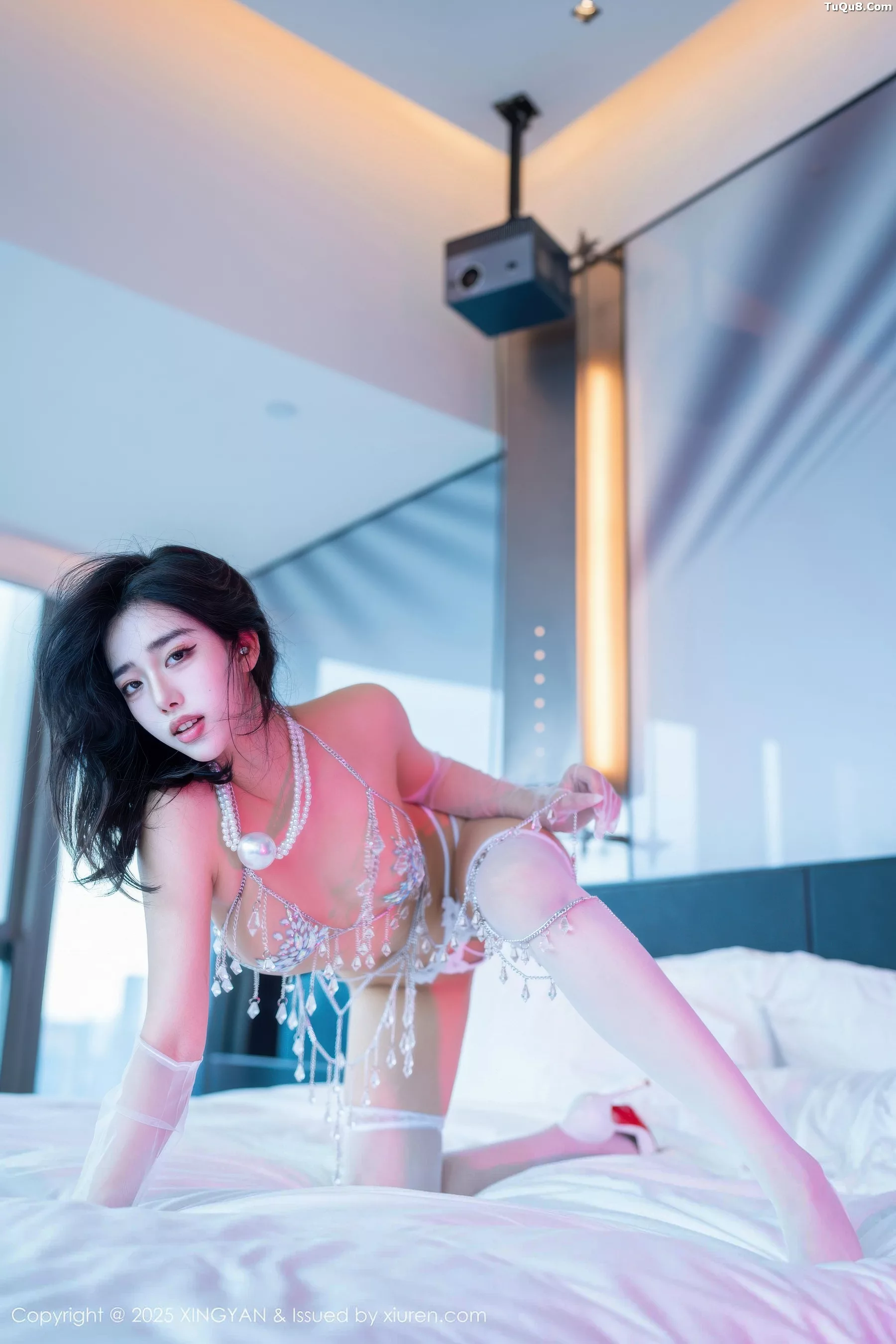 秀人集.com_[XINGYAN星颜社]VOL.415_模特阮福福性感白色珍珠内衣配白色丝袜秀惹火身材诱惑写真66P