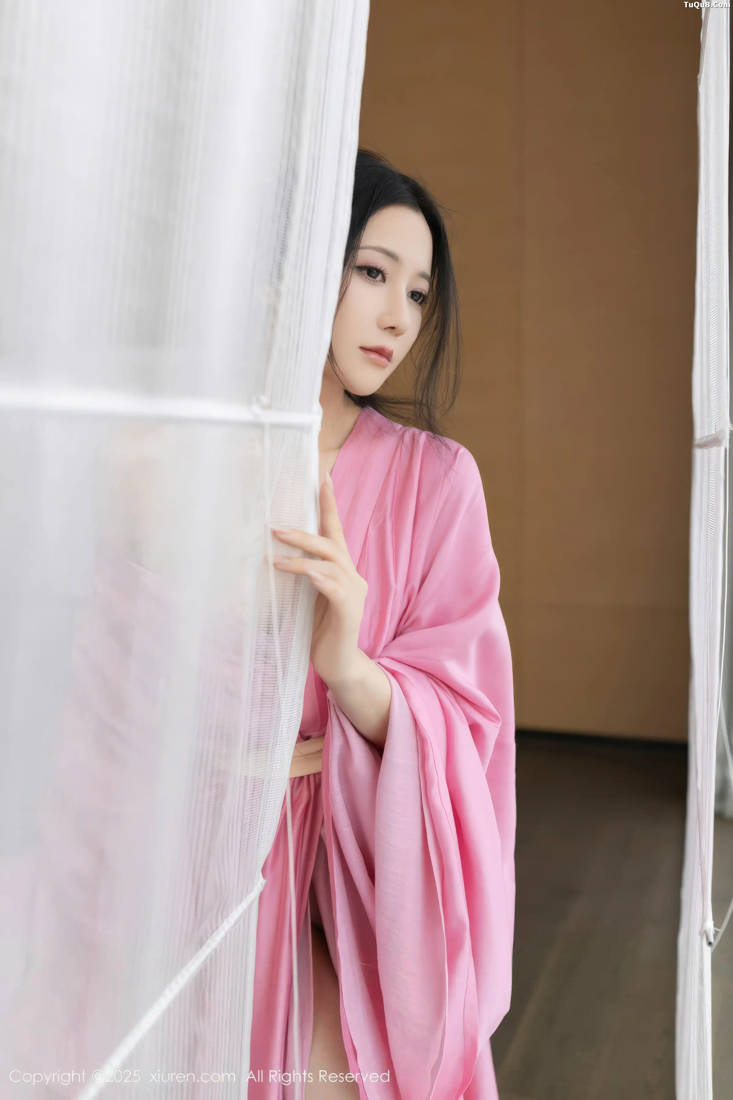 秀人集.com_[XiuRen秀人网]No.11049_模特鱼子酱Fish性感粉色月影纱配超薄肉丝秀曼妙身姿诱惑写真82P