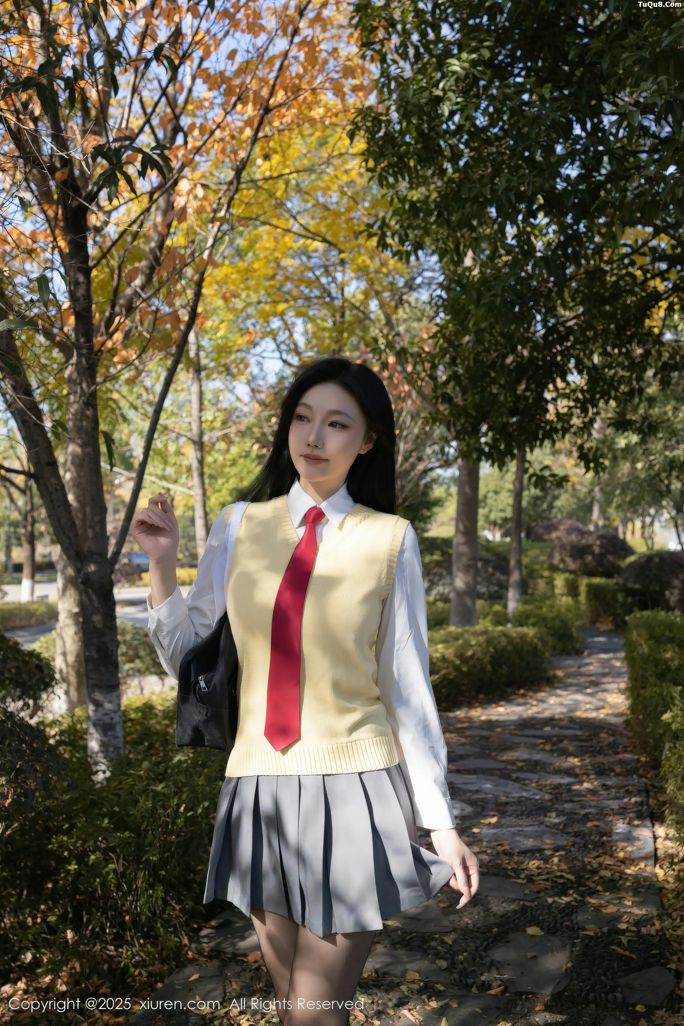 秀人集.com_[XiuRen秀人网]No.11087_模特安然anran性感学生装扮百褶短裙配开档黑丝秀美腿诱惑写真77P