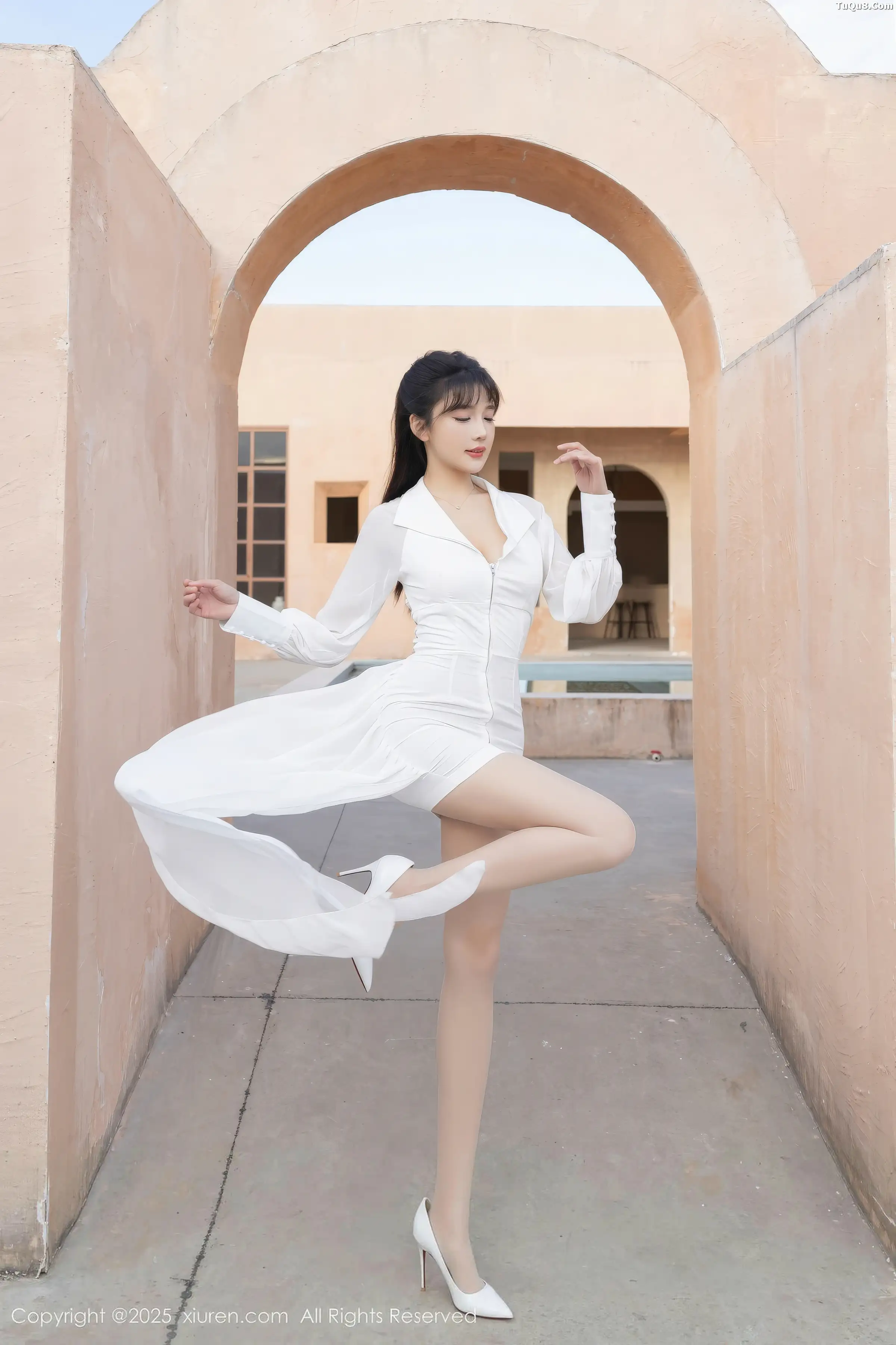 秀人集.com_[XiuRen秀人网]No.11100_模特陆萱萱性感套装露肉色内衣配超薄肉丝秀柔美身姿诱惑写真80P