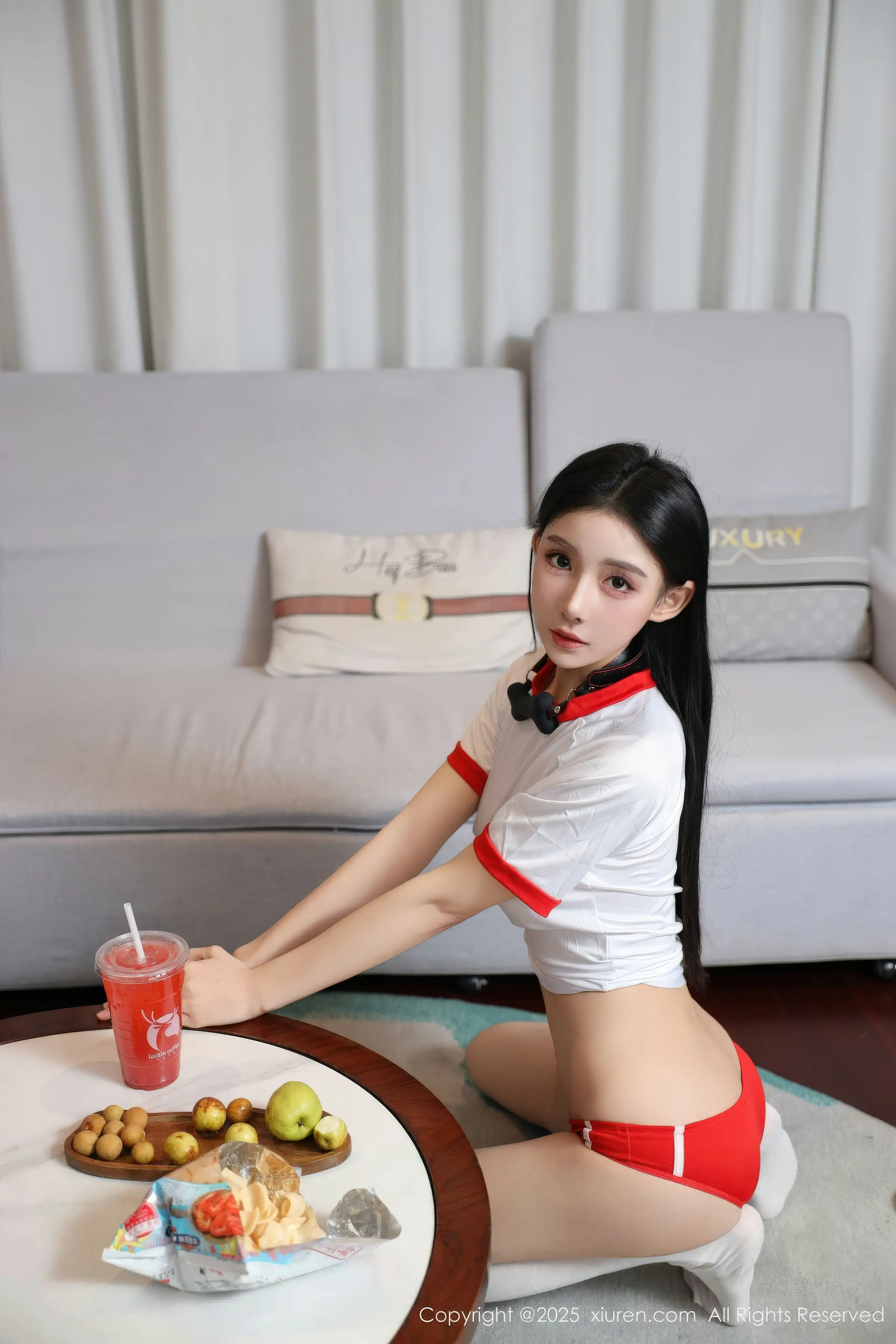 秀人集.com_[XiuRen秀人网]No.11110_新人模特许微微呀性感白色T恤配白色丝袜秀丰腴身材诱惑写真86P