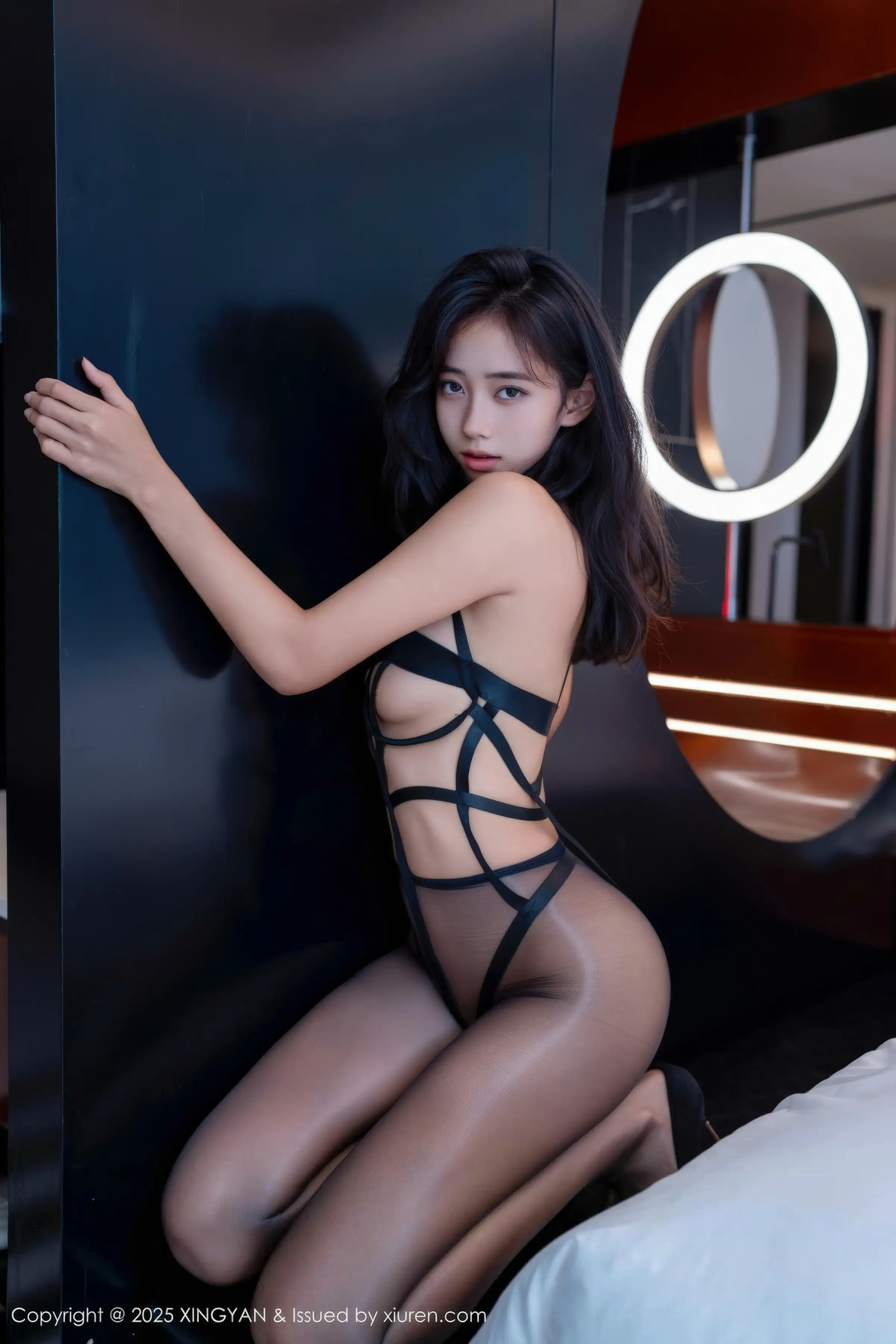 秀人集.com_[XINGYAN星颜社]VOL.446_模特时安安性感黑色情趣内衣配超薄黑丝秀柔美身姿诱惑写真78P