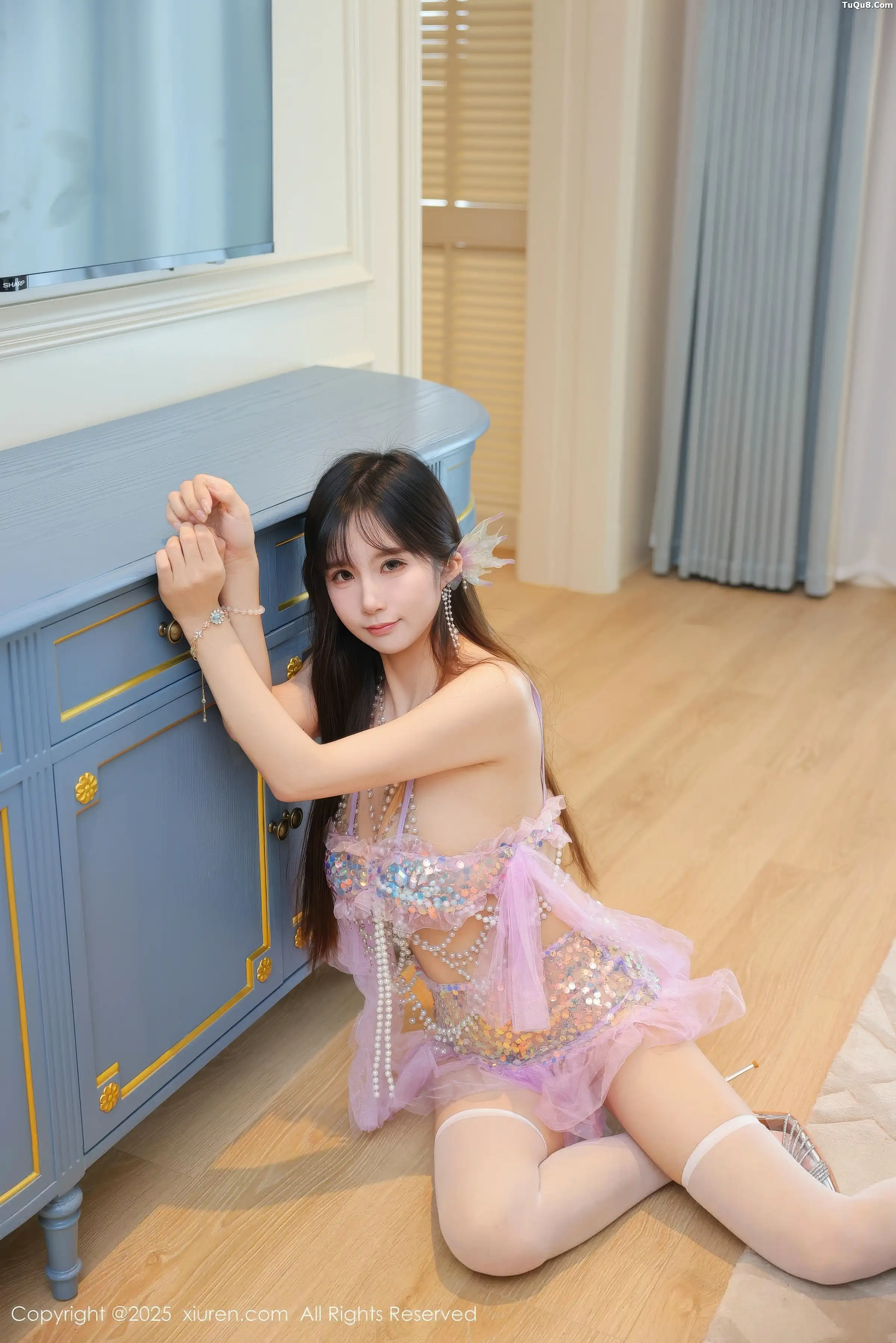 秀人集.com_[XiuRen秀人网]No.11020_模特小肉肉咪性感紫色情趣内衣配白色丝袜秀凹凸身材诱惑写真70P